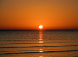 sunrise-on-the-sea-275274_960_720